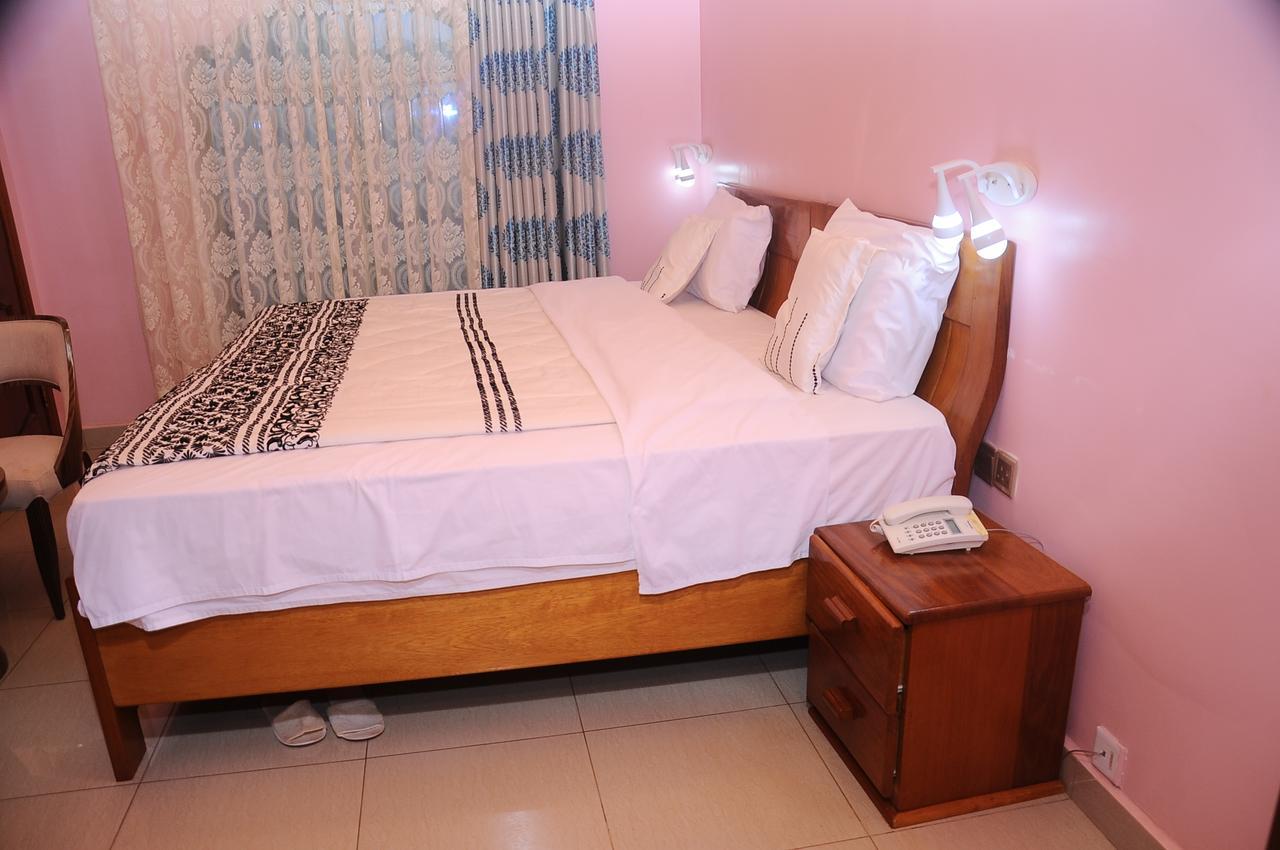 Modern Villa Hotel Kigali Kültér fotó